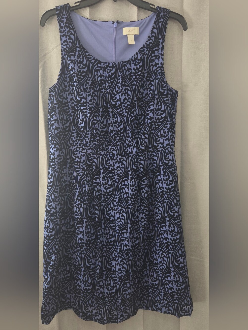 Ann Taylor Loft Women's Sleeveless Lined Shift Dress Damask Print Size 10